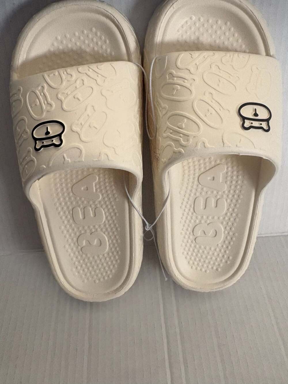 Cartoon Bear EVA Slide Sandals Size 38-39 Beige Thick Sole Non-Slip